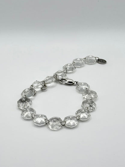 Bracelet upcyclé en pampilles de verre de lustre vintage et acier argenté, Maison Clémy.