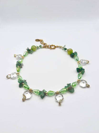 Collier upcyclé en agate vintage et verre de lustre, finitions dorées, Maison Clémy.